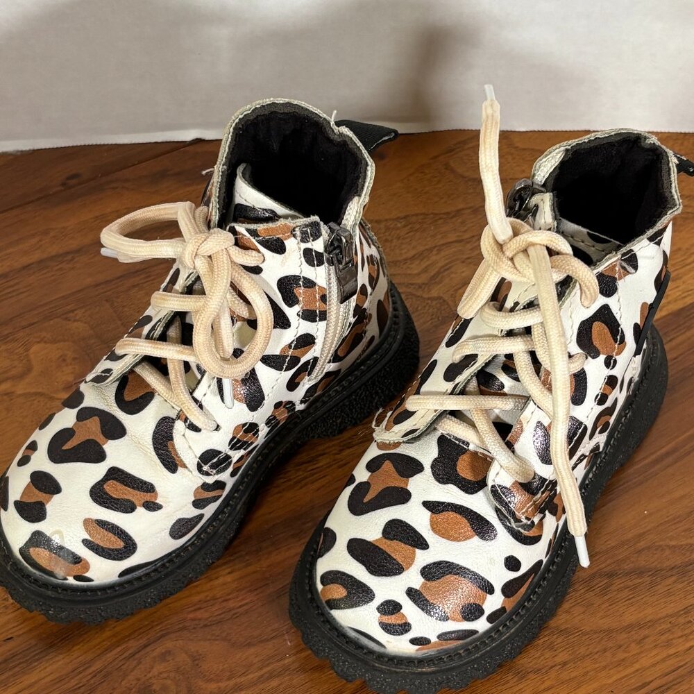 Cute toddler boots